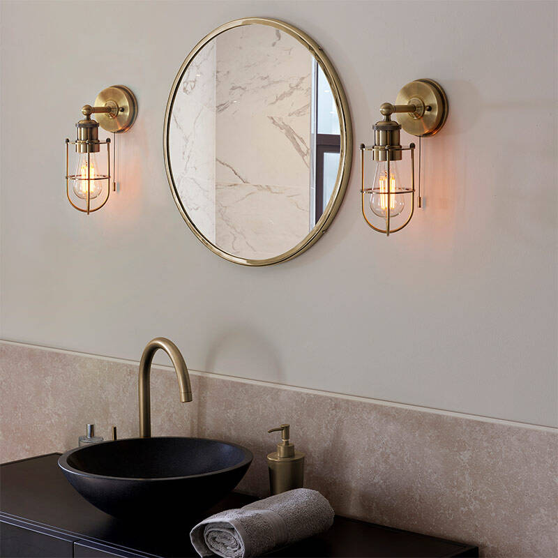 Image of Luxia Mew Bathroom Wall Light