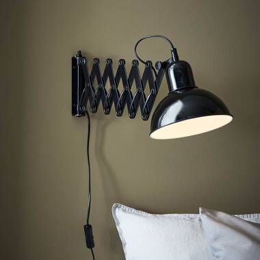 Riggs Wall Light with Plug