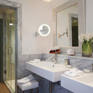 Image of Astro Niimi Round LED Mirror Light