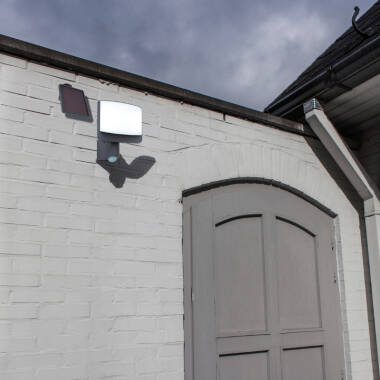 Lutec Sunshine 11W 800Lm Daylight LED / Solar IP54 Floodlight with PIR Movement Sensor