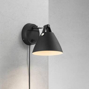 DFTP Strap 15 Wall Light with Plug