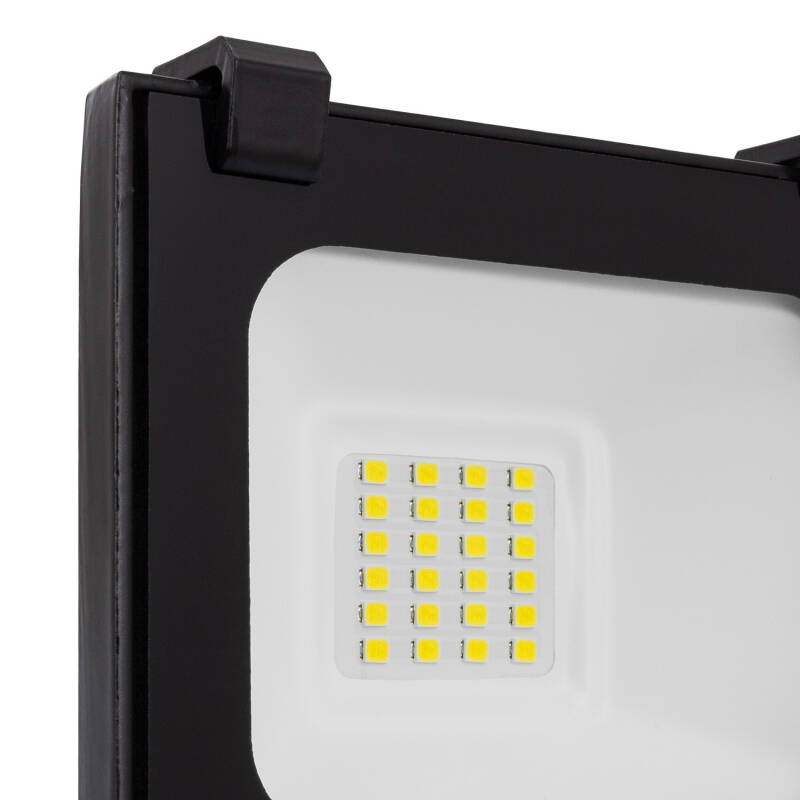Image of 10W Dimmable Cool White LED Floodlight 1350lm PRO