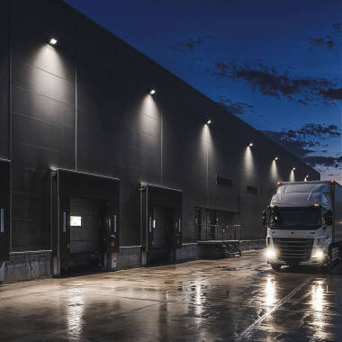 Image of 50W Dimmable Warm White LED Floodlight 6750lm PRO