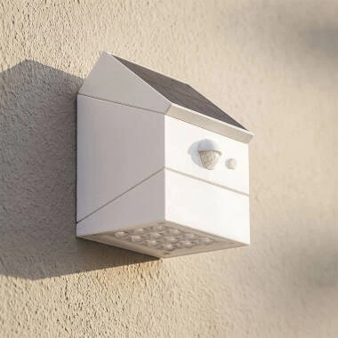 Suri Twist 2.5W Solar LED Wall Light with PIR Sensor