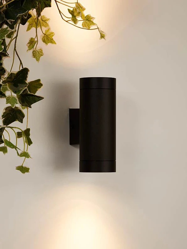 Oakham Outdoor Wall Light