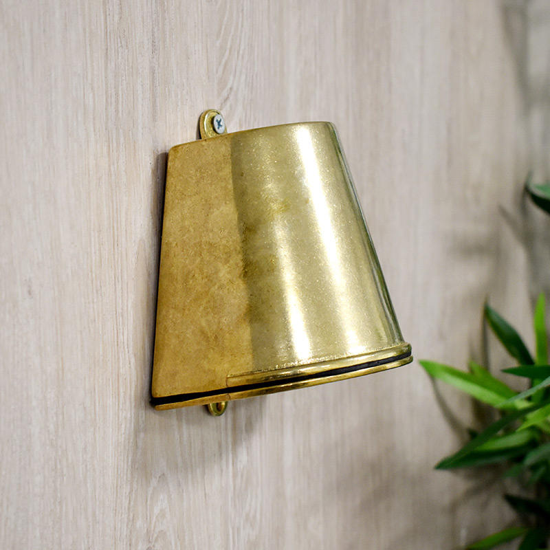 Pathway clearance wall lights
